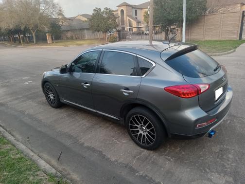 2017 INFINITI QX50 Base