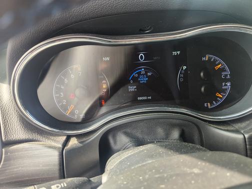 2019 Jeep Grand Cherokee Upland