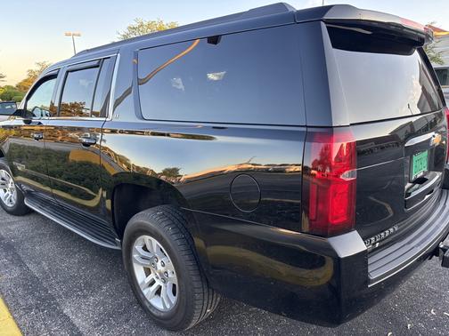 2019 Chevrolet Suburban LT