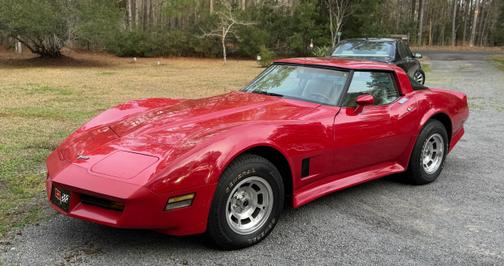 2001 Chevrolet Corvette Base