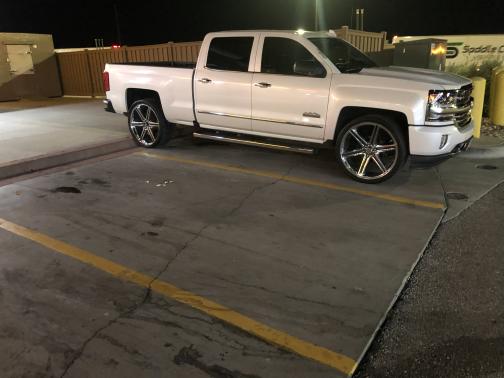 2016 Chevrolet Silverado 1500 High Country
