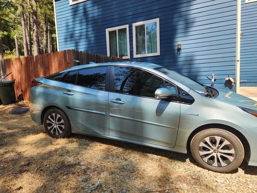 2019 Toyota Prius XLE