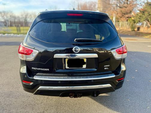2016 Nissan Pathfinder SL