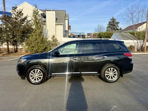 2016 Nissan Pathfinder SL