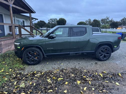 2023 Rivian R1T Adventure Quad-Motor Large Package