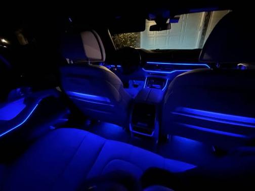 Photo 1 of 8 of 2020 BMW X5 xDrive40i