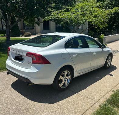 White 2013 Volvo S60 T5