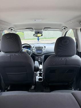 White 2016 Chevrolet Trax LS