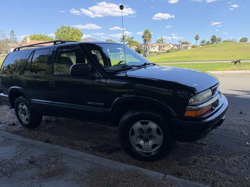 Green 2004 Chevrolet Blazer LS