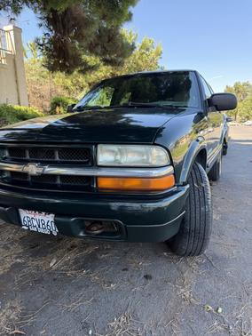 Green 2004 Chevrolet Blazer LS