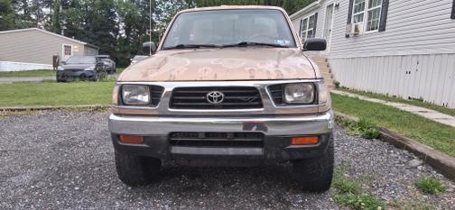 Gold 1996 Toyota Tacoma Base