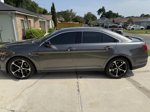 2015 Ford Taurus SHO