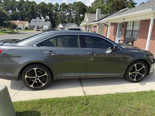 2015 Ford Taurus SHO