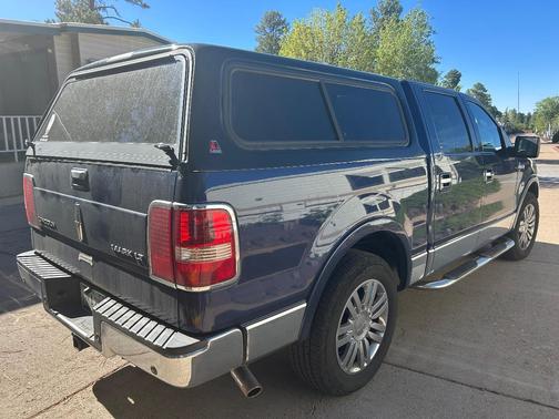 Blue 2007 Lincoln Mark LT Base