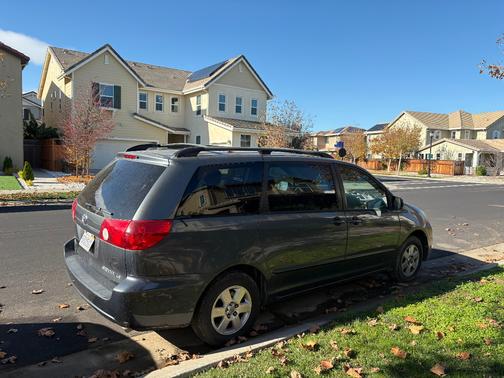 2006 Toyota Sienna LE