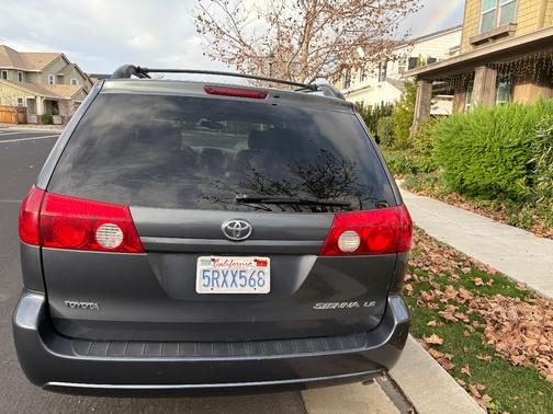 2006 Toyota Sienna LE