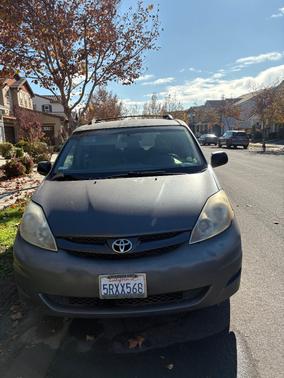 2006 Toyota Sienna LE