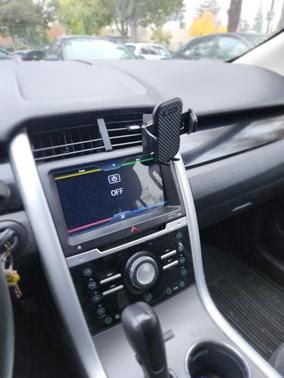 Black 2013 Ford Edge SE