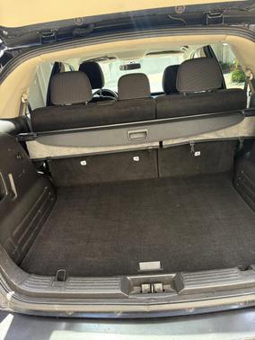 Black 2013 Ford Edge SE