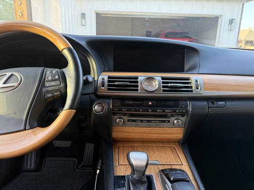 2016 Lexus LS 460 L
