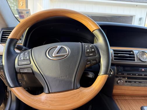 2016 Lexus LS 460 L