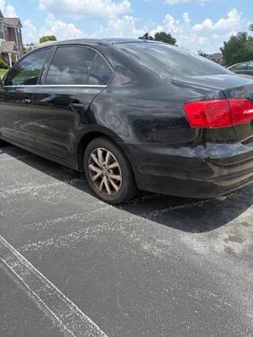 Black 2013 Volkswagen Jetta SE
