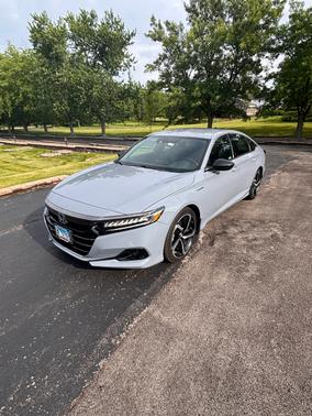 Gray 2022 Honda Accord Hybrid Sport
