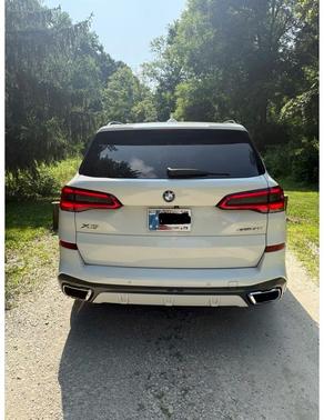 White 2019 BMW X5 xDrive50i