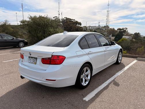 White 2014 BMW 328 i xDrive