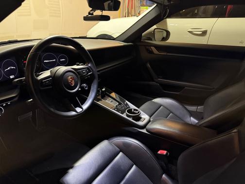 2020 Porsche 911 Carrera 4S