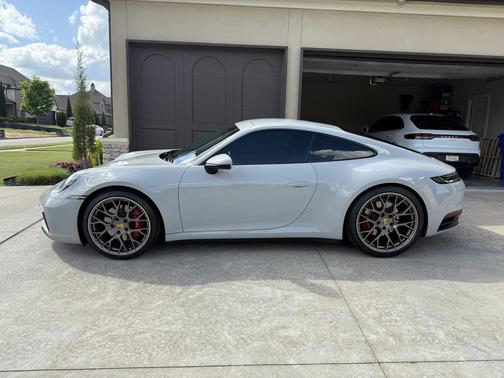 2020 Porsche 911 Carrera 4S
