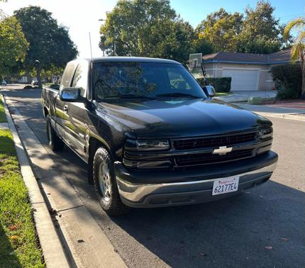 Black 2001 Chevrolet Silverado 1500 LS Extended Cab