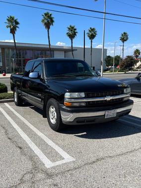 Black 2001 Chevrolet Silverado 1500 LS Extended Cab