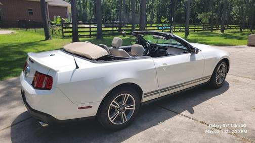 2012 Ford Mustang V6