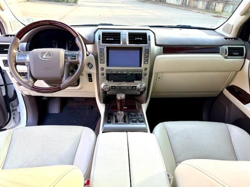 White 2016 Lexus GX 460 Luxury