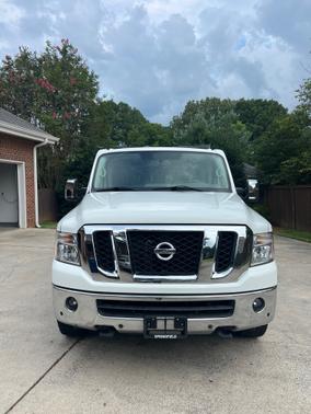 2017 Nissan NV Passenger NV3500 HD SL V8