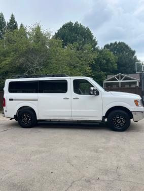 2017 Nissan NV Passenger NV3500 HD SL V8