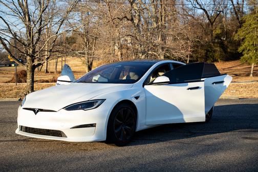 2023 Tesla Model S Plaid