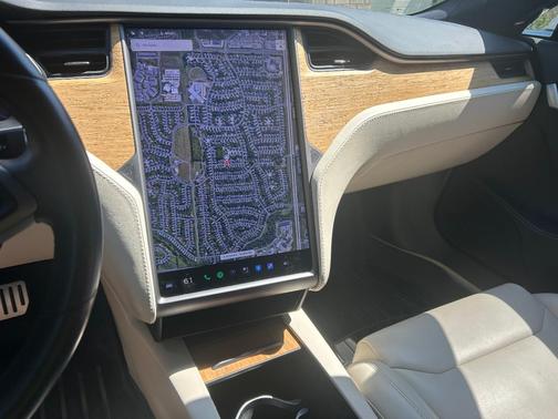 White 2019 Tesla Model S Performance