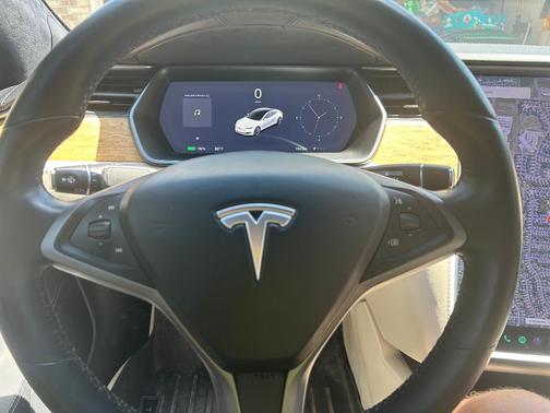 White 2019 Tesla Model S Performance