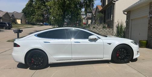 White 2019 Tesla Model S Performance