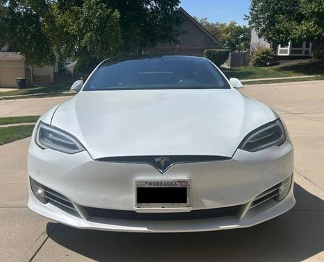 White 2019 Tesla Model S Performance