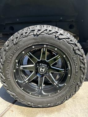 White 2018 Chevrolet Silverado 1500 1LT