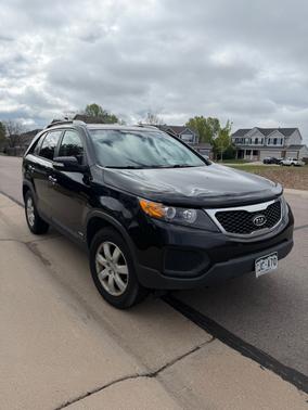 Black 2013 Kia Sorento LX