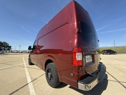 2012 Nissan NV Cargo 2500 SV