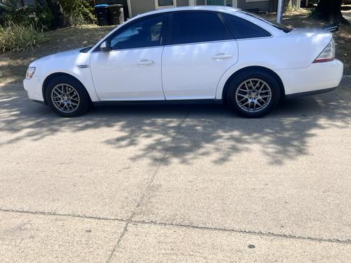 2008 Ford Taurus SEL