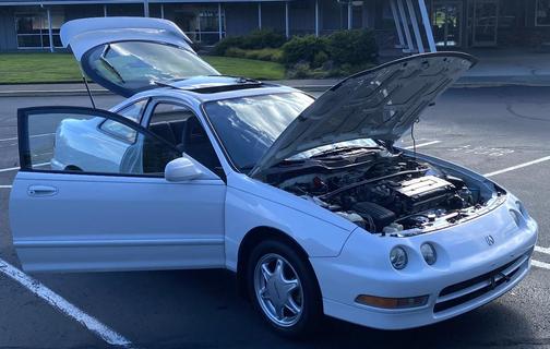 White 1996 Acura Integra GS-R