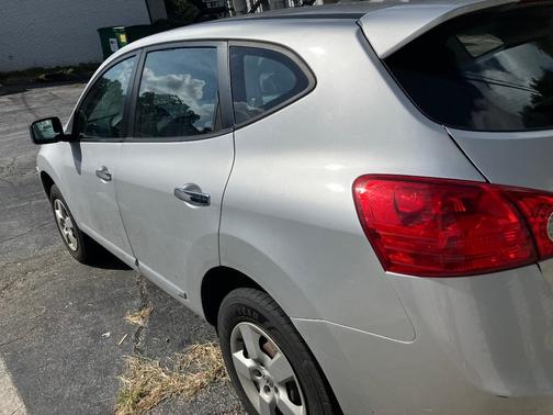 Silver 2012 Nissan Rogue S