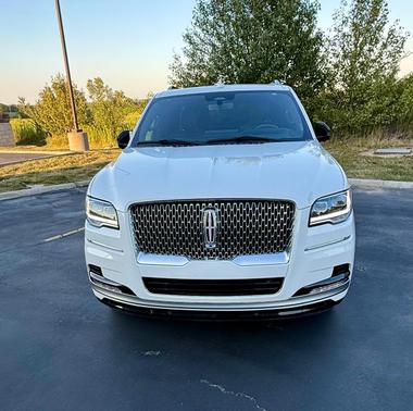 White 2024 Lincoln Navigator L Reserve