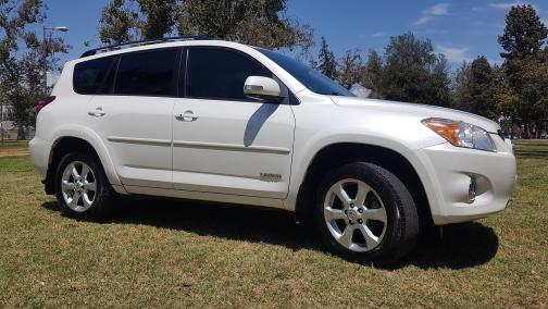 Photo 3 of 14 of 2010 Toyota RAV4 Limited